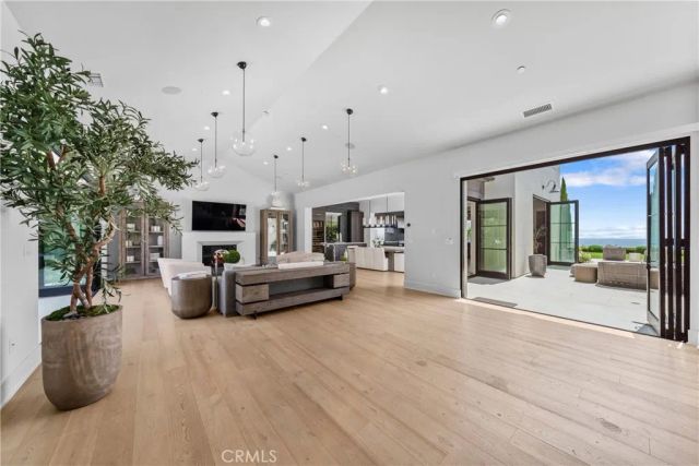 12 Water Port, Newport Coast, CA 92657