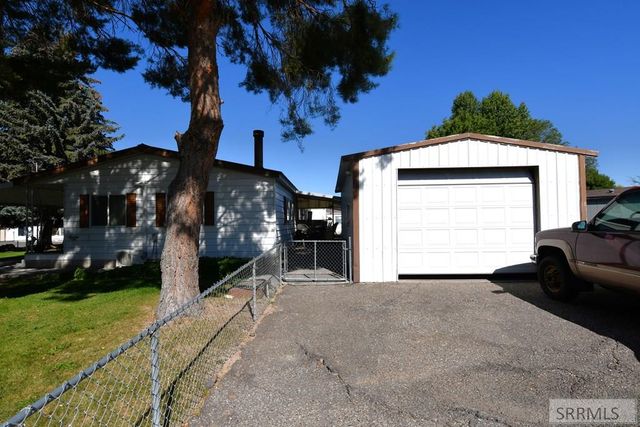837 Dalmation Drive, Idaho Falls, ID 83402