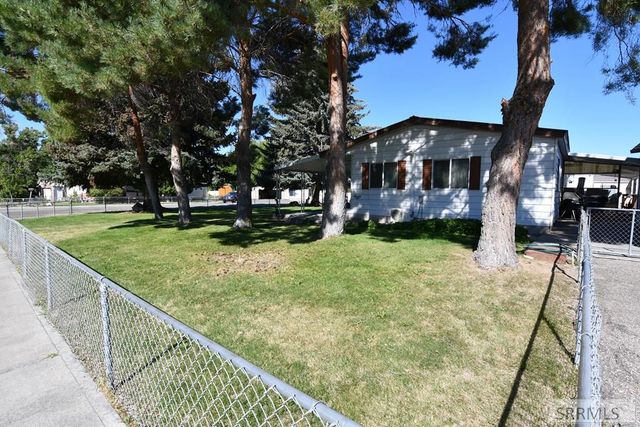 837 Dalmation Drive, Idaho Falls, ID 83402