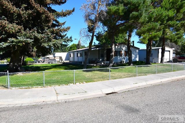 837 Dalmation Drive, Idaho Falls, ID 83402