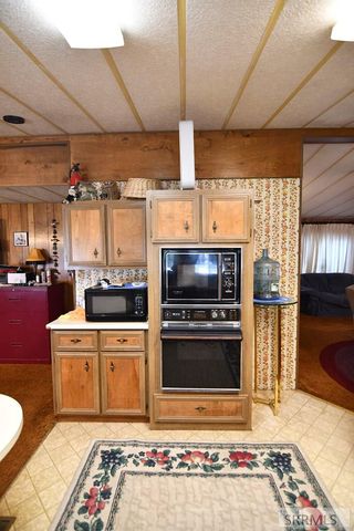 837 Dalmation Drive, Idaho Falls, ID 83402