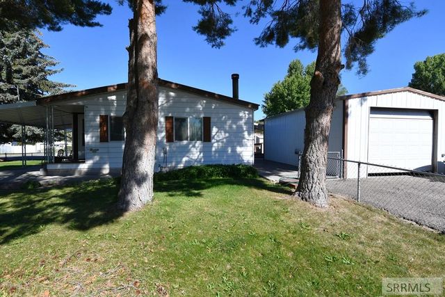 837 Dalmation Drive, Idaho Falls, ID 83402