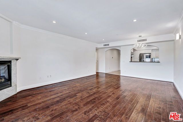 1520 S Shenandoah Street 304, Los Angeles, CA 90035