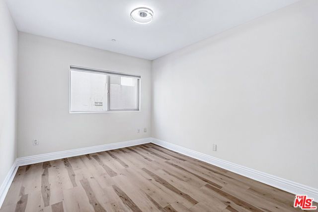 1520 S Shenandoah Street 304, Los Angeles, CA 90035