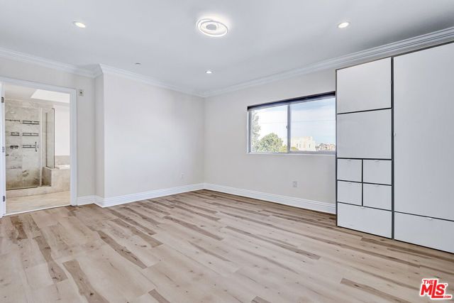 1520 S Shenandoah Street 304, Los Angeles, CA 90035