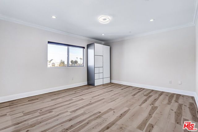 1520 S Shenandoah Street 304, Los Angeles, CA 90035