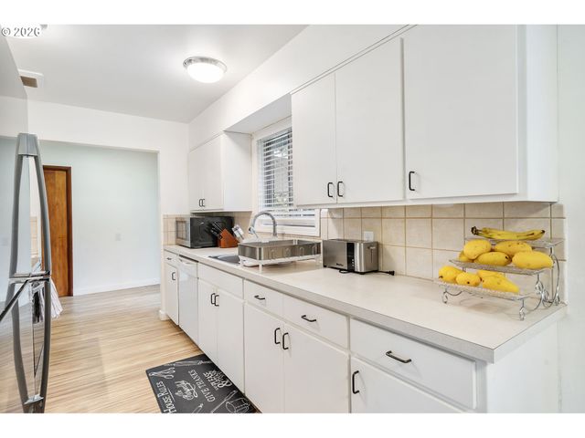 444 Se 153RD Ave, Portland, OR 97233