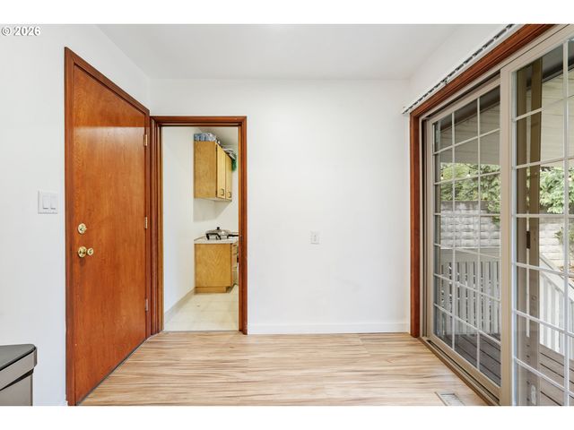 444 Se 153RD Ave, Portland, OR 97233