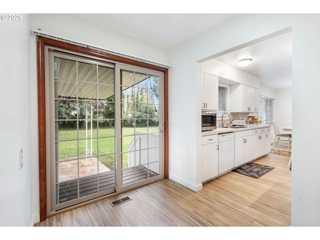 444 Se 153RD Ave, Portland, OR 97233