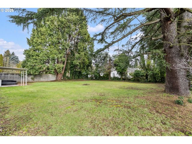 444 Se 153RD Ave, Portland, OR 97233