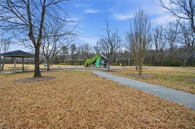 3201 Barberry LN, Virginia Beach, VA 23453