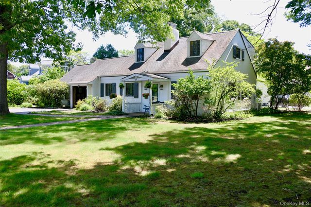 69 Dogwood Road, Northport, NY 11768