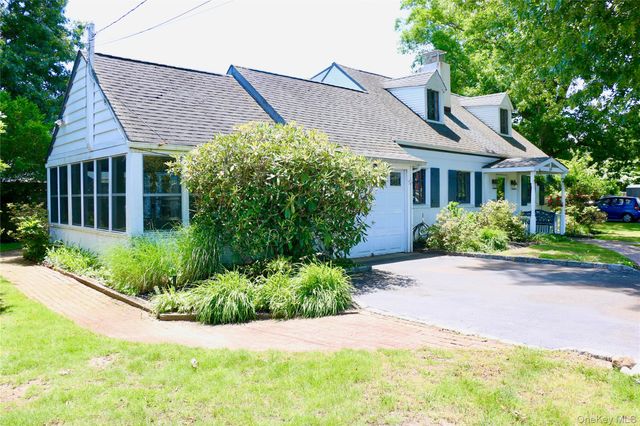69 Dogwood Road, Northport, NY 11768