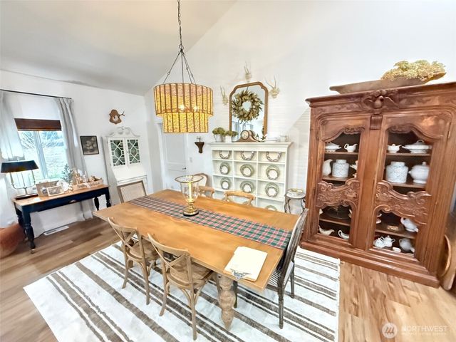 82 Nichols Road, Omak, WA 98841