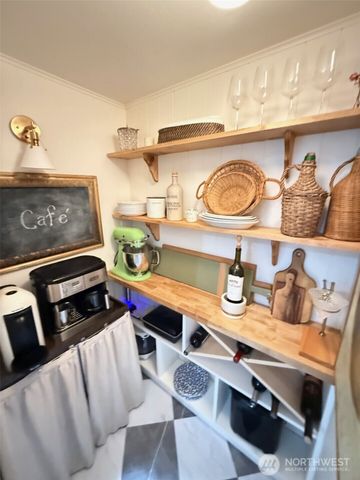 82 Nichols Road, Omak, WA 98841