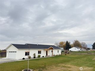 82 Nichols Road, Omak, WA 98841