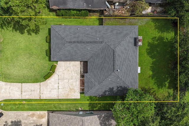 523 White Wing Court, Dickinson, TX 77539