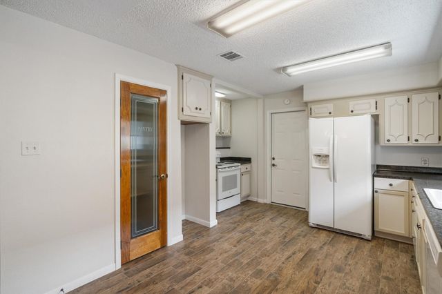 523 White Wing Court, Dickinson, TX 77539