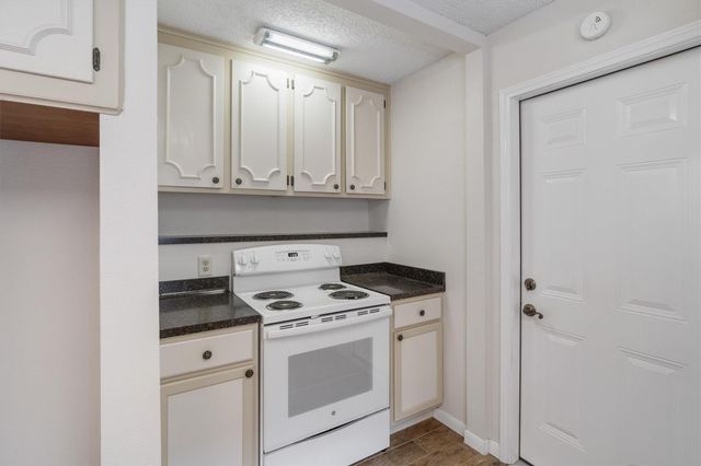 523 White Wing Court, Dickinson, TX 77539