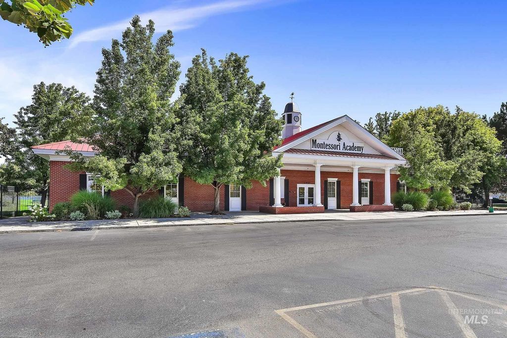 1400 N Park Lane, Eagle, ID 83616 photo 2