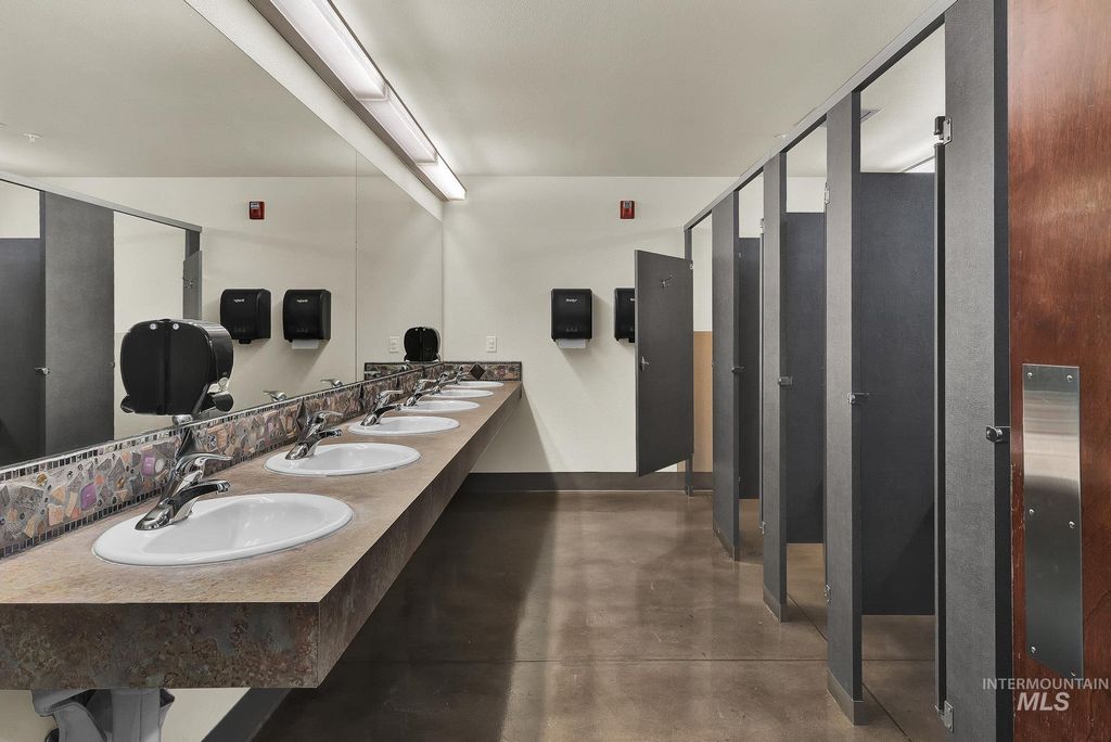 1400 N Park Lane, Eagle, ID 83616 photo 22