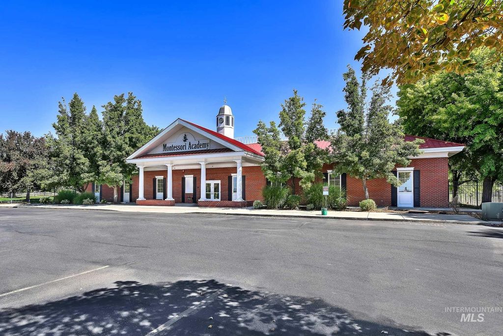 1400 N Park Lane, Eagle, ID 83616 photo 3