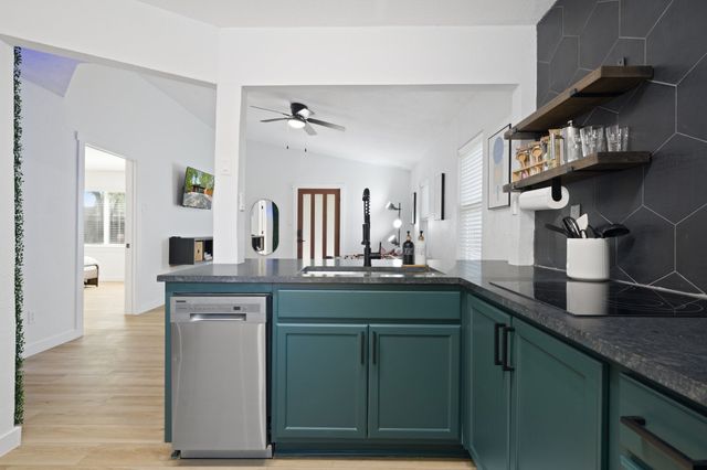 2268 Seminole Trail, Quinlan, TX 75474