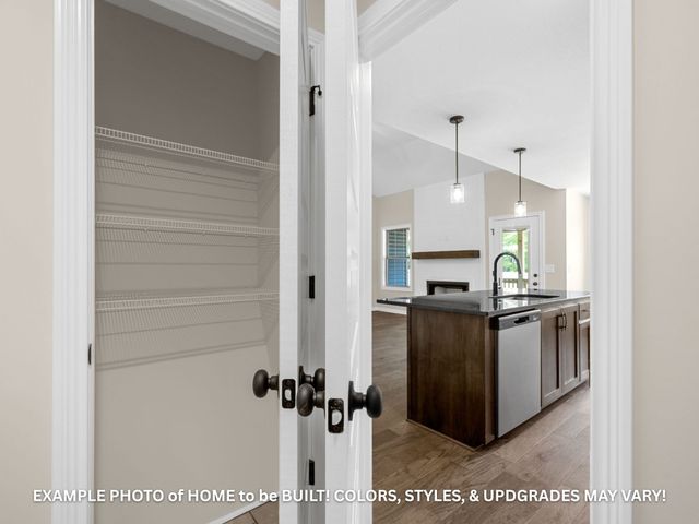 2 Trin Hill Drive, Dover, TN 37058