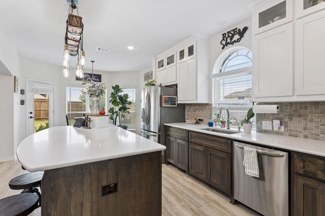4804 Wharton Avenue, Aubrey, TX 76227