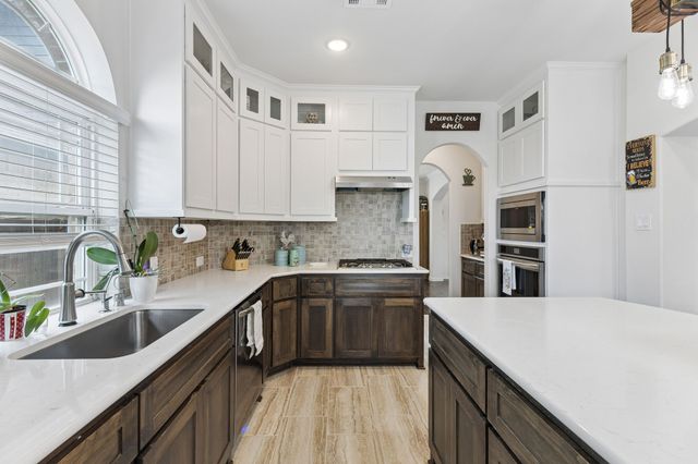 4804 Wharton Avenue, Aubrey, TX 76227