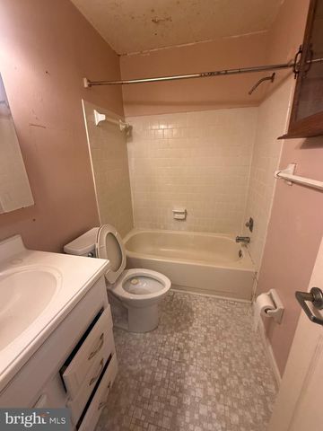 12200 BRECKINRIDGE LN, Woodbridge, VA 22192