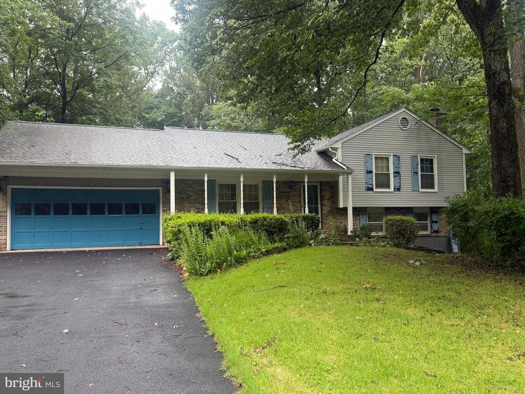 12200 BRECKINRIDGE LN, Woodbridge, VA 22192
