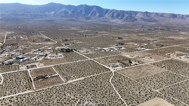 799 Bullrush Road, Lucerne Valley, CA 92356