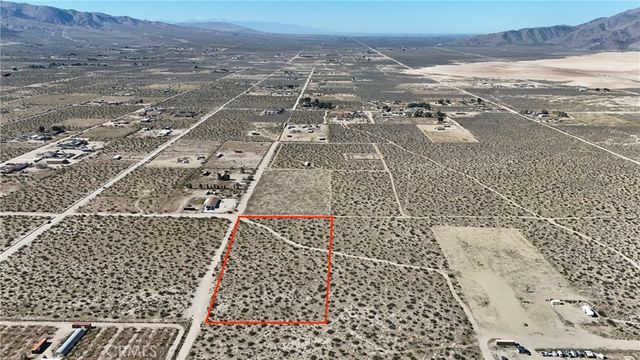 799 Bullrush Road, Lucerne Valley, CA 92356