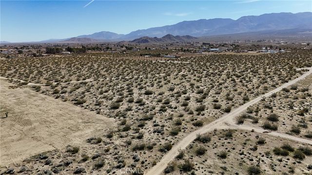 799 Bullrush Road, Lucerne Valley, CA 92356