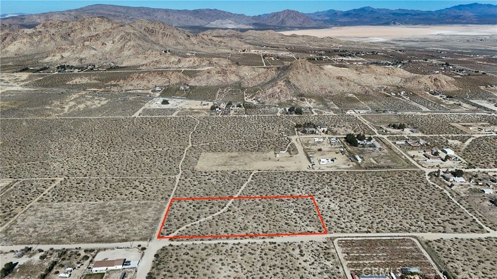 799 Bullrush Road, Lucerne Valley, CA 92356