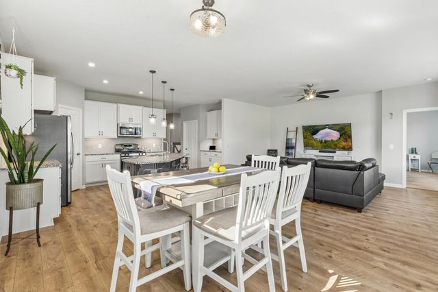 4305 Cottagewood Court, Excelsior, MN 55331