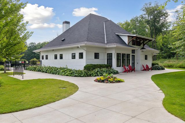 4305 Cottagewood Court, Excelsior, MN 55331