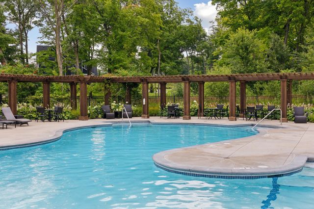 4305 Cottagewood Court, Excelsior, MN 55331