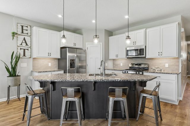 4305 Cottagewood Court, Excelsior, MN 55331