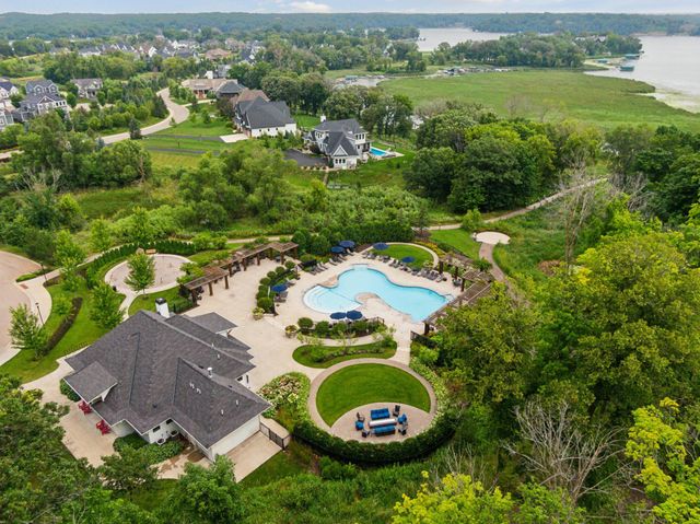 4305 Cottagewood Court, Excelsior, MN 55331