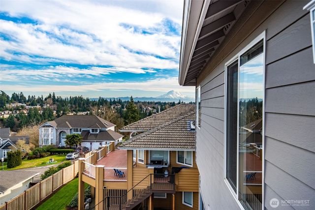 3811 53rd Street NE, Tacoma, WA 98422