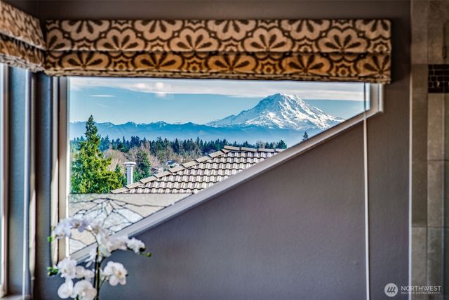 3811 53rd Street NE, Tacoma, WA 98422