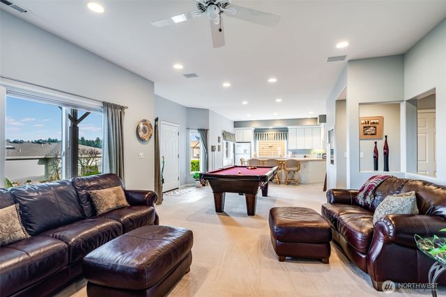 3811 53rd Street NE, Tacoma, WA 98422