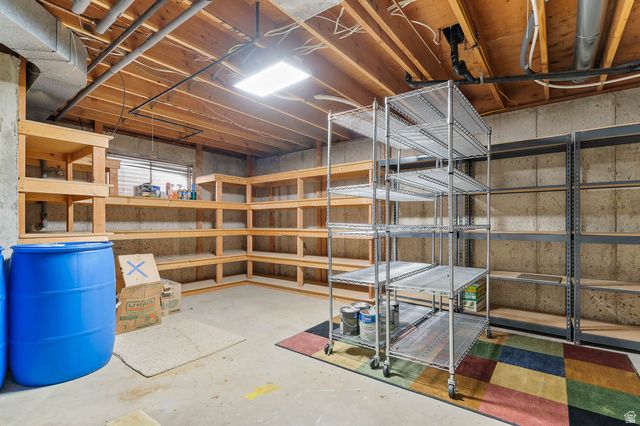 1954 N 2600 E, Layton, UT 84040