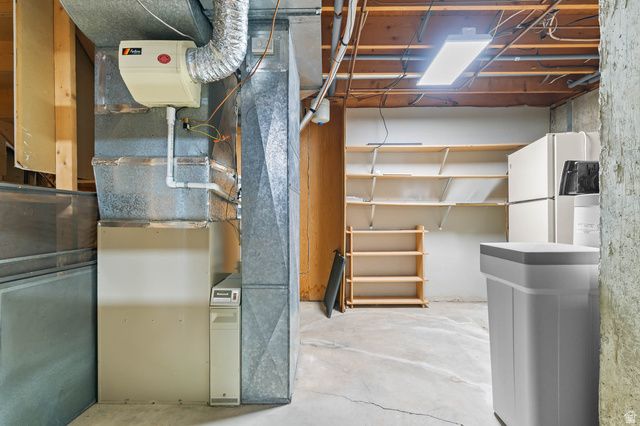 1954 N 2600 E, Layton, UT 84040