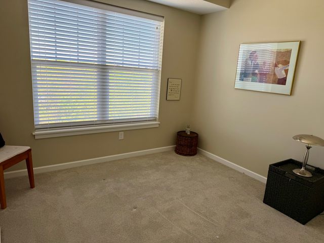 2592 MIDDLE Road 315, Bettendorf, IA 52722