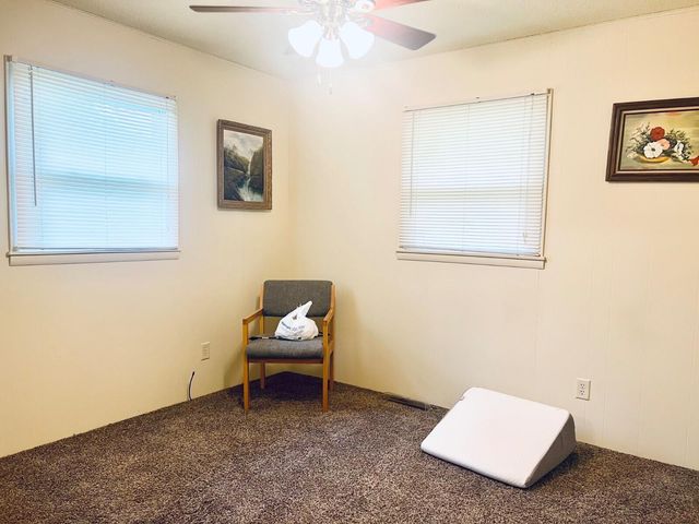 923 Rosemary Street, Aurora, MO 65605