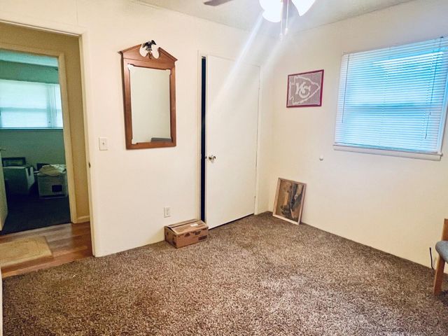 923 Rosemary Street, Aurora, MO 65605