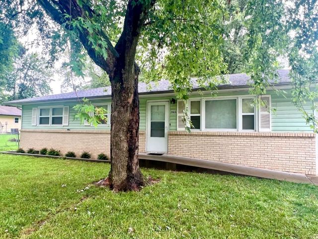 923 Rosemary Street, Aurora, MO 65605